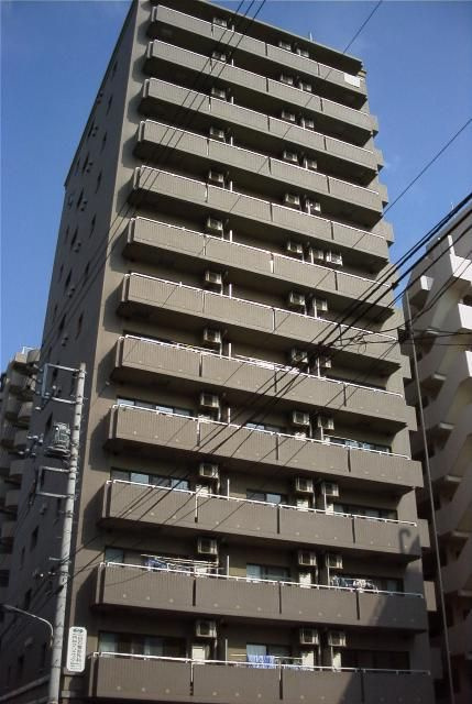 第２ロイヤルシラコの外観