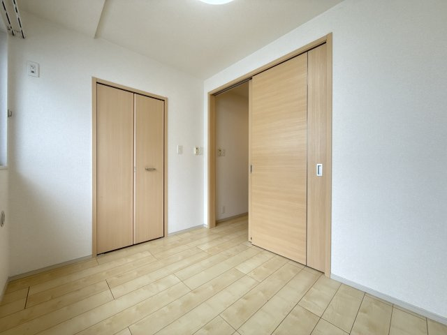 フェリス ウィステリアの洋室