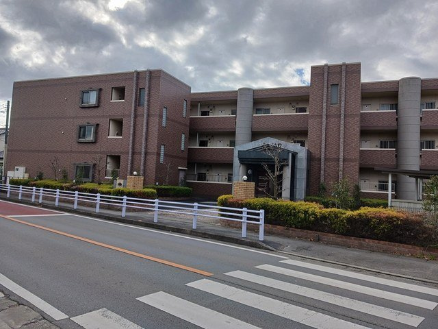 アーバンヒルズⅡの外観