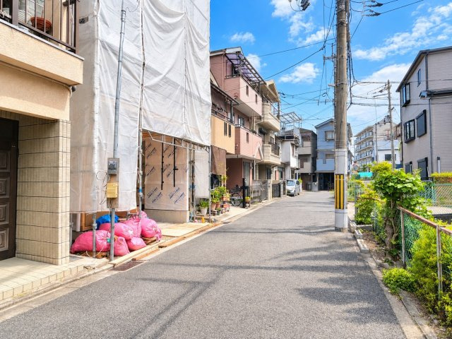 桜ケ丘北町の前面道路含む現地写真