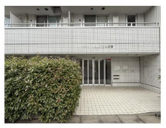ホワイトヒルズ富士見台のエントランス|建物の内部です