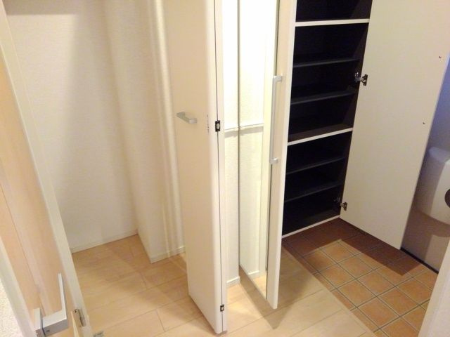 グラス　ド　フジ　Ⅰの玄関