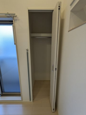 ハーモニーテラス志賀町Ⅲの収納|クローゼット