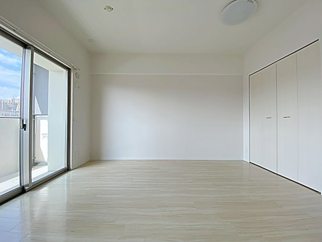 Ｊｏｕｉｒ　Ｉｓｓｈａの洋室