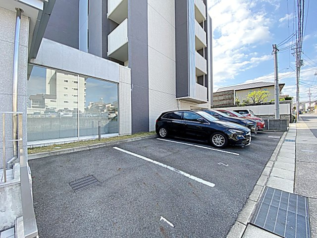 Ｊｏｕｉｒ　Ｉｓｓｈａの駐車場