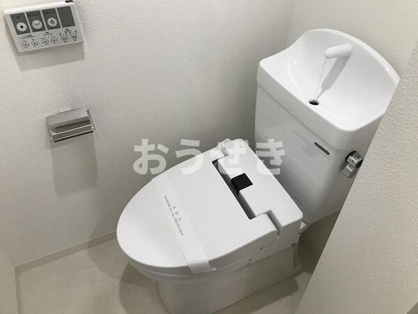 ＣＯＣＯＦＬＡＴ板橋のトイレ