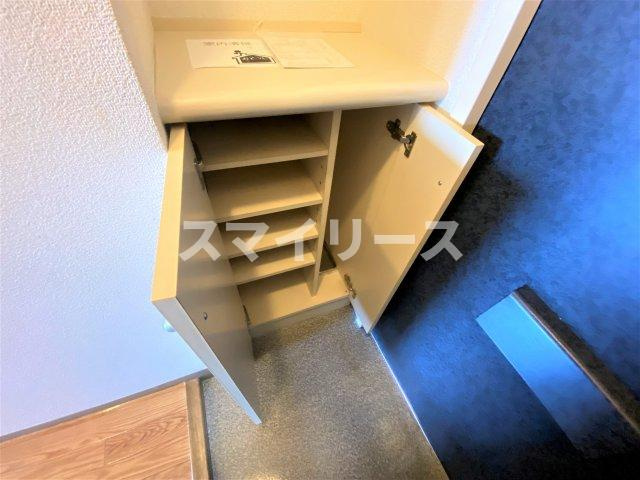ハイパールコートの玄関