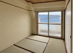 西東京市芝久保町４丁目の賃貸マンションの居間・リビング