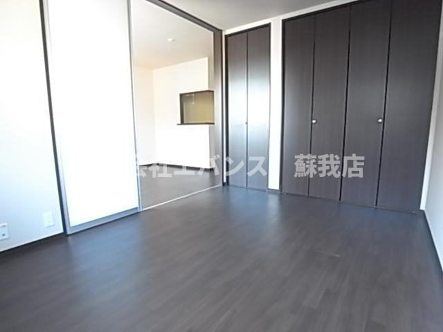【寝室】 | サンジェルマン | 開放的な寝室です