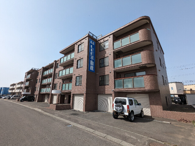 ＬＥＥ　ＳＰＡＣＥ篠路B