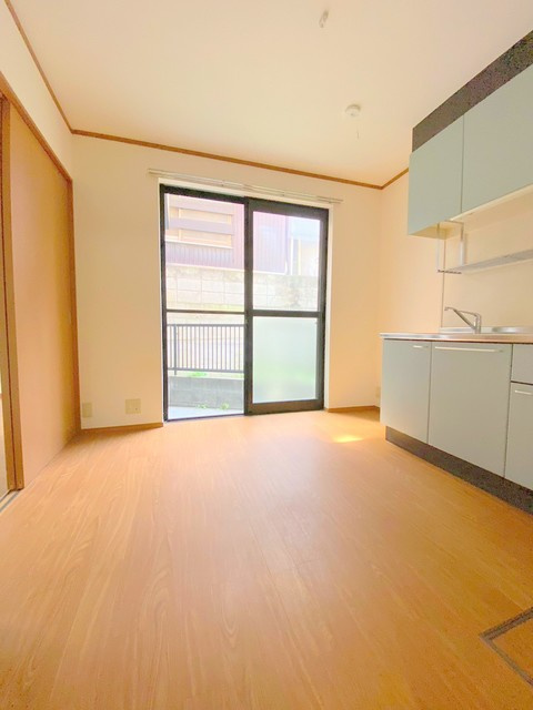 コーポ坂町の居間・リビング