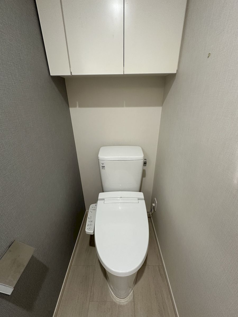 アルファコート東あずまのトイレ|※別部屋の参考写真です。