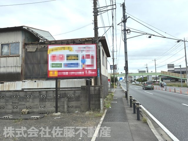 『鴻巣駅』東口15分・約117坪の国道17号線沿いの売地の前面道路含む現地写真|2026年9月19日11:00頃に国道17号線を熊谷方面から大宮方面に撮影。物件は左側です。