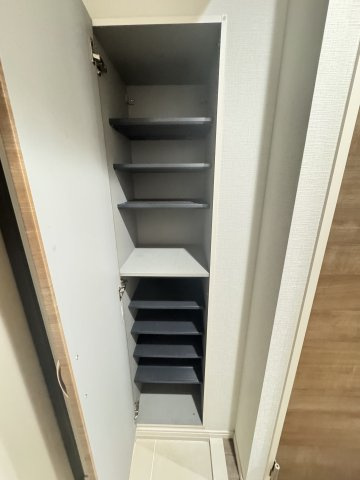 アルファコート曳舟の収納|同タイプ別住戸写真となります。現況と異なる場合がございます。