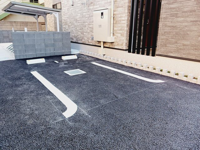 グリーナブル若葉Ⅱの駐車場