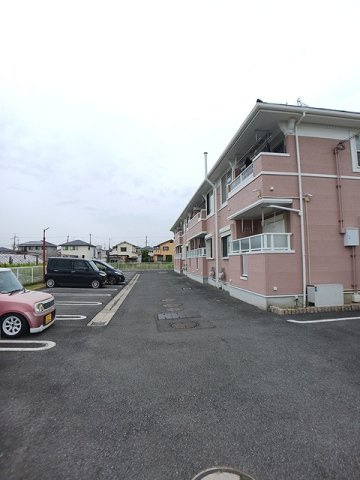 クラール・ベルＦ・Ｕの駐車場
