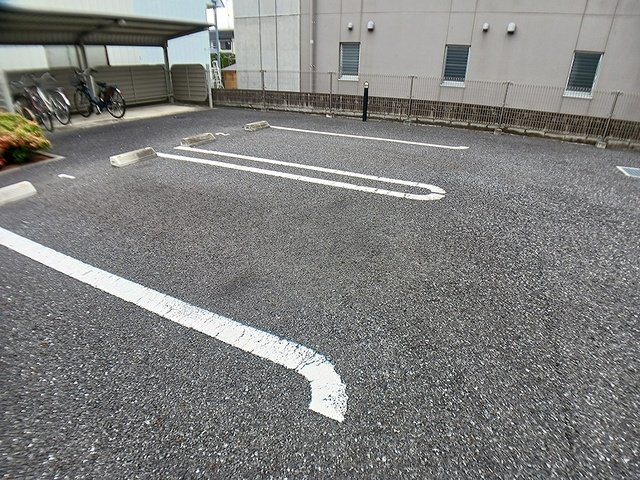 ピオニーガーデンの駐車場