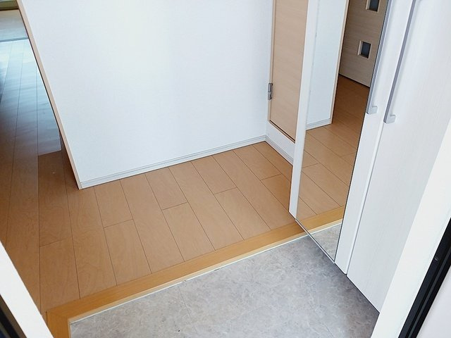 リバーサイドヒルの玄関