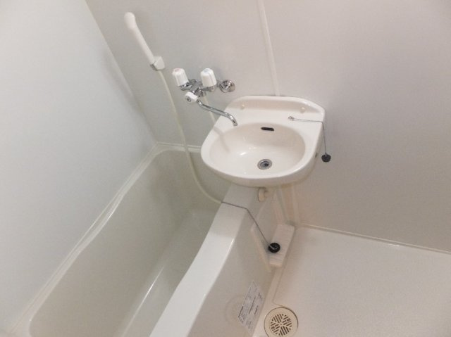レオネクスト平和の浴室|風呂トイレ別　【シャワー付きトイレ】