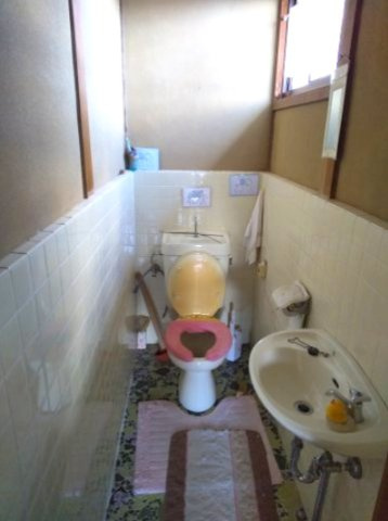 山の手町中古住宅のトイレ