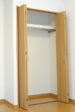 アンプルール　クラージュWestの収納