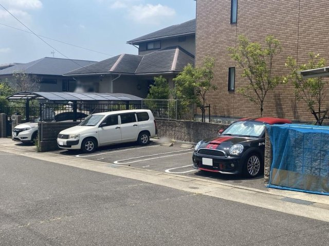 レオネクストクレセント梅里のその他
