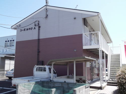 コーポみやびAの外観