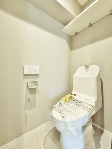 成増グリーンハイツのトイレ|トイレも新規交換いたしました
水回りはすべて交換済みで気持ちよくお使いいただけます