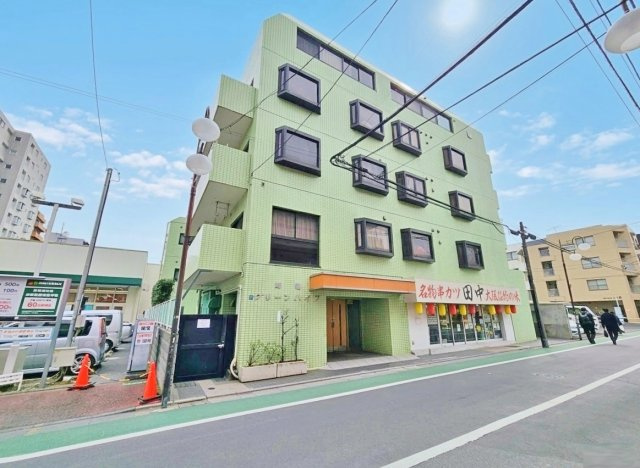 成増グリーンハイツの外観|【新規フルリノベーションマンション♪】
―地下鉄成増駅徒歩1分×成増駅徒歩3分―
室内大変綺麗に生まれ変わりました！
快適に新生活をスタートいただけます
南西向き　角住宅で陽当り・風通し良好です