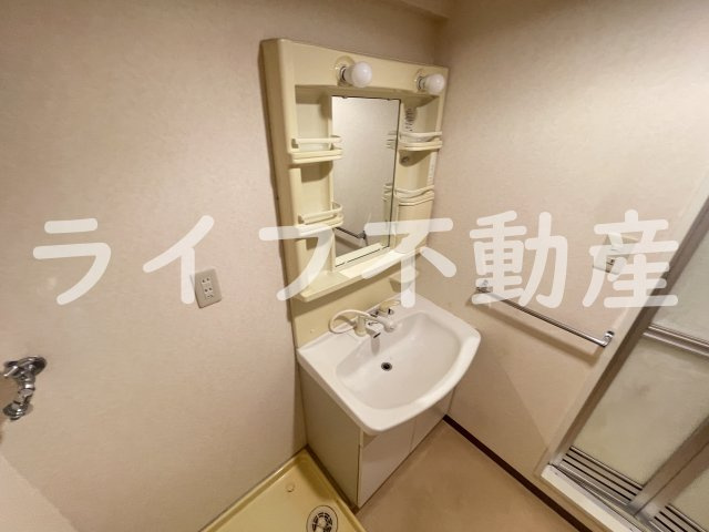 アルカンシェルの独立洗面台|朝の身支度には欠かせない独立洗面化粧台