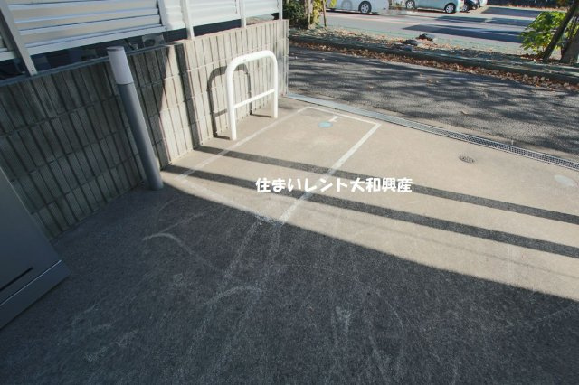 リブリ・ｌｕａｎａの駐車場