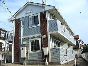 クロスローズ岸根公園の外観