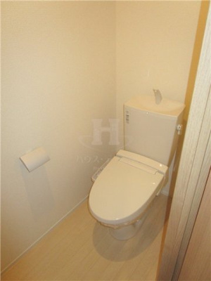 【トイレ】 | ルッシェロ | トイレです