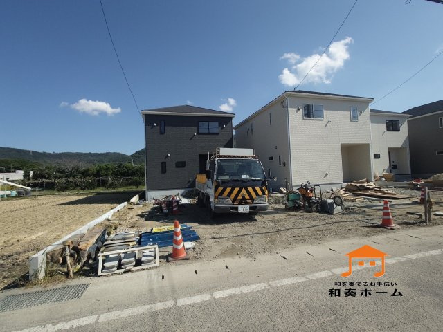 クレイドルガーデン高松市鶴市町第３◇光熱費の負担の軽減が可能なオール電化住宅です！の外観|現地写真
前面道路が広く見通しが良いため、ファミリーカーのような大きな車でも運転しやすいです。