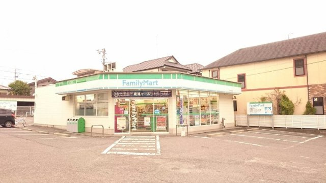 クレイノヴィラ高島の周辺|約４分の場所にコンビニがあるので大変便利。