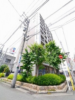 ウェルカーサ横浜関内の外観