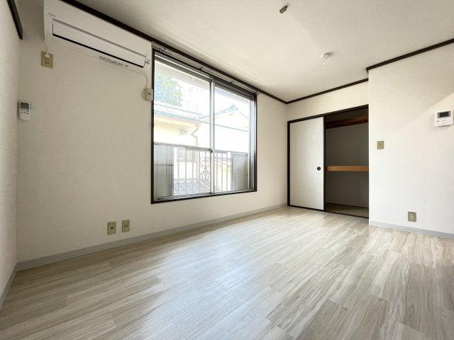 フォーブル関の寝室