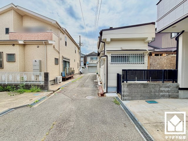 尼崎市西難波町４丁目の前面道路含む現地写真
