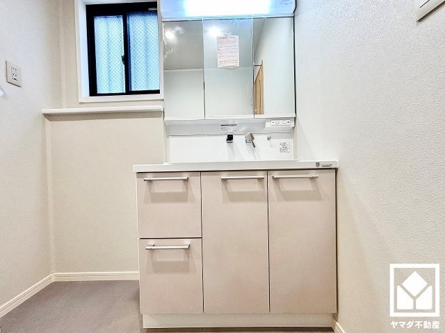 尼崎市西難波町４丁目の独立洗面台
