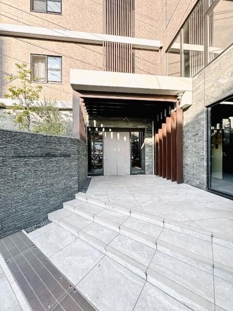 Ｎ－ｆｌａｔｓ武蔵中原駅前のエントランス