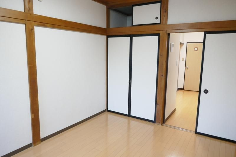 メグ生田目の寝室|寝室