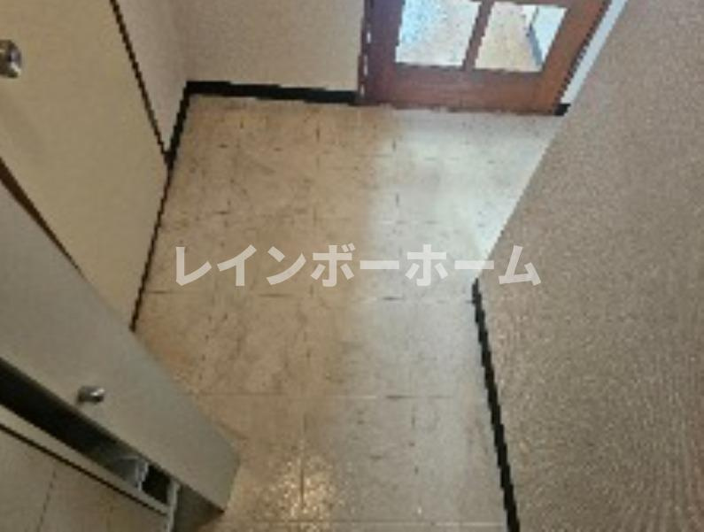 リバーサイドアベニューの玄関