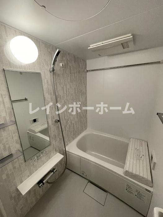 グリーンサイド西高の浴室