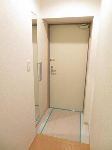 ローヤル　ヒルコートＭの玄関|ゆったりとした玄関です