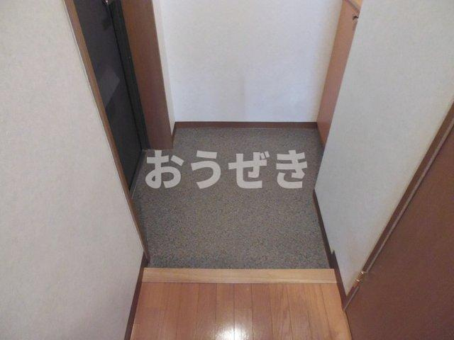 プリオール・オオフチの玄関
