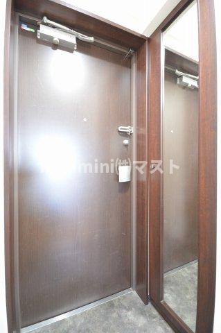 フレンシアノイエ難波南（旧グランシス難波南）の玄関
