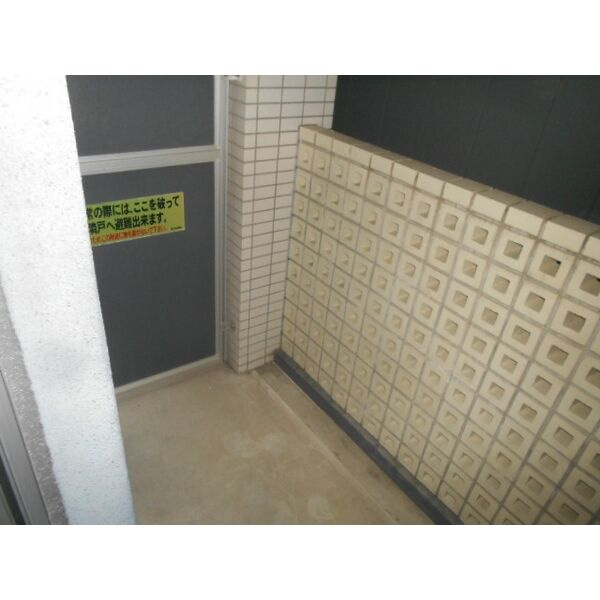 CREA児玉　名古屋市賃貸　仲介手数料無料のバルコニー