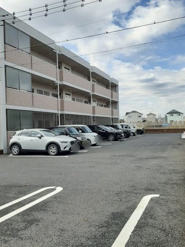 Ｃｅｎｔｕｒｙ　Ｈｉｌｌｓの駐車場