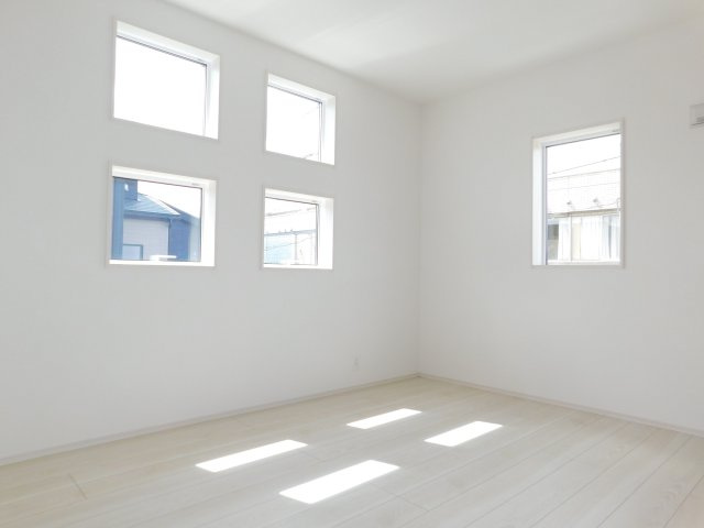 名古屋市南区砂口町の新築一戸建の洋室|◇洋室◇　　南面で明るい洋室６．０帖　全居室収納完備！　