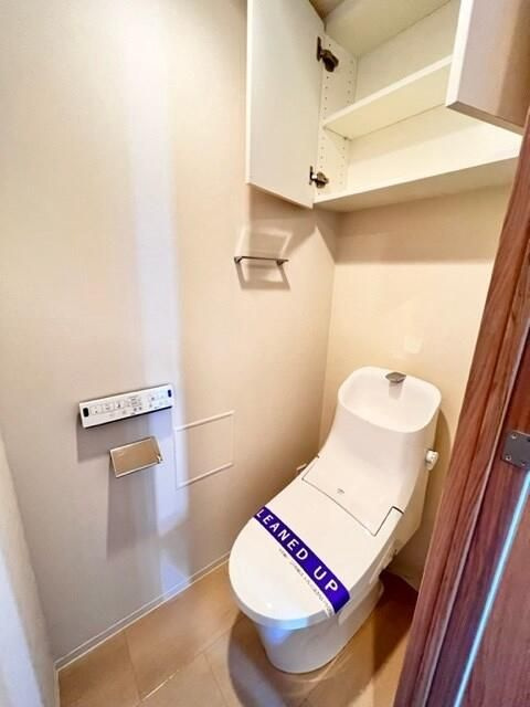 クレヴィアリグゼ日暮里のトイレ